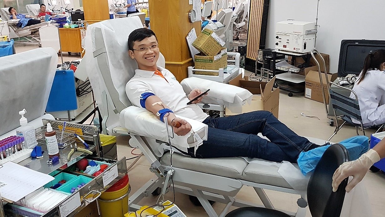 Tập thể TRG cùng tham gia hoạt động “Hiến máu nhân đạo – Lan tỏa hành động yêu thương đến cộng đồng.”