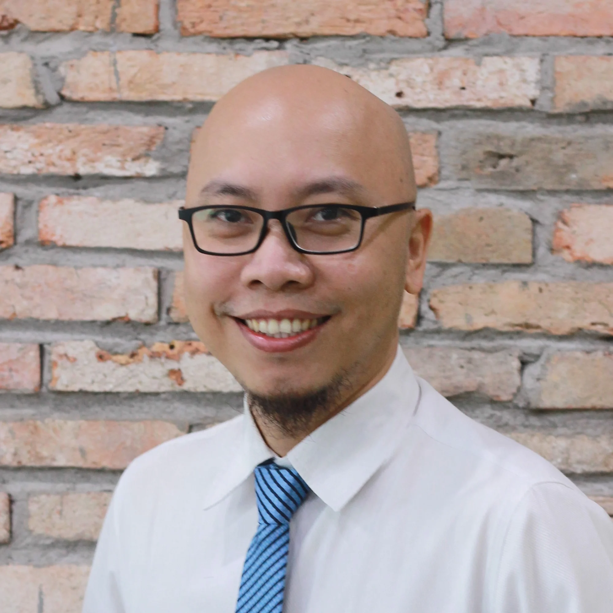 Nguyen Duy Thang, Professional Service Consultant